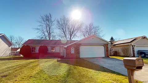 5221 Tamarisk Ct, Indianapolis, IN 46237