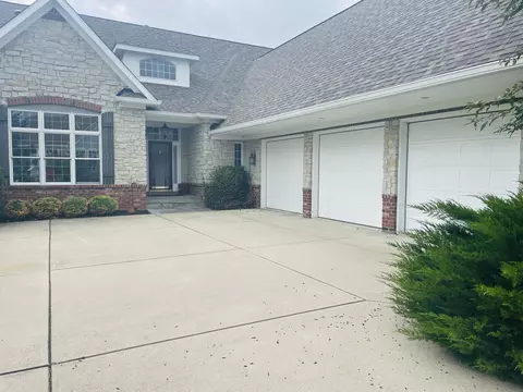 11067 Spice Ln, Fishers, IN 46037