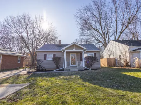 1613 Lindberg Rd, Anderson, IN 46012