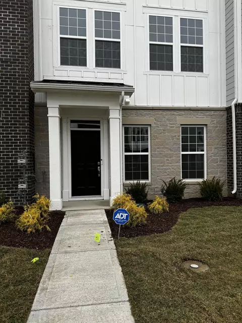 14566 Brecon Ln, Carmel, IN 46074