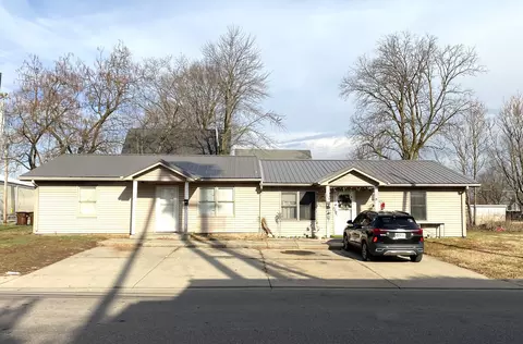 300 E Center Cross St, Edinburgh, IN 46124
