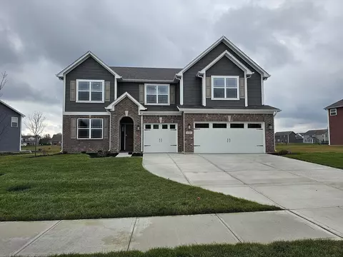 7735 Rolling Green Dr, Plainfield, IN 46168