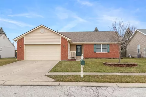 1224 Meadowood Dr, Danville, IN 46122
