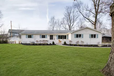 9802 Woodbriar Ln, Indianapolis, IN 46280
