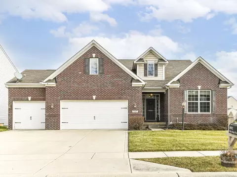 18902 Elder Ridge Dr, Noblesville, IN 46062