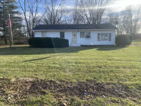 311 E Curtis St, Cayuga, IN 47928