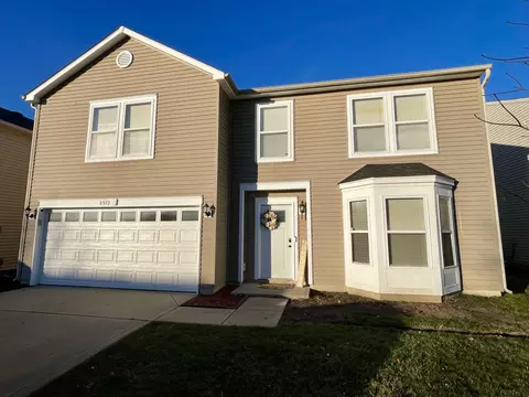 2372 Cedarmill Dr, Franklin, IN 46131