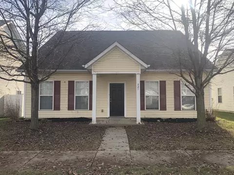 921 Warrington Ave, Westfield, IN 46074