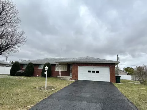 810 W 11th St, Greensburg, IN 47240