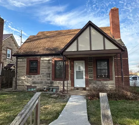 1411 E Wabash Ave, Crawfordsville, IN 47933