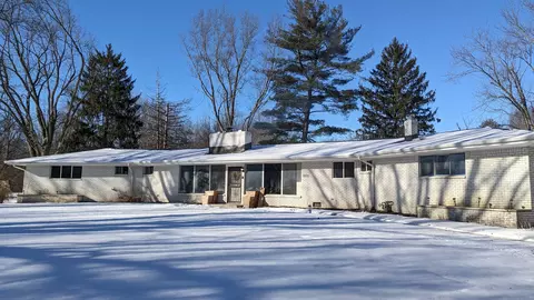 6470 Whitley Ln, Indianapolis, IN 46260