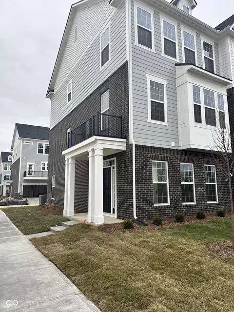14576 Pomona Ln, Carmel, IN 46074
