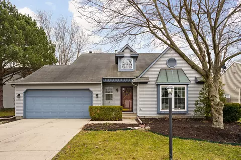 5519 Old Barn Dr, Indianapolis, IN 46268