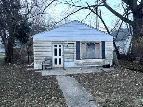 2003 S Manhattan Ave, Muncie, IN 47302