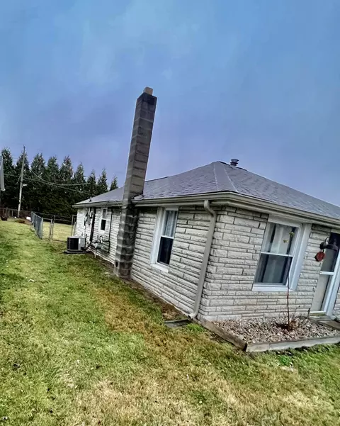 684 Fairview Dr, Columbus, IN 47201 photo 5