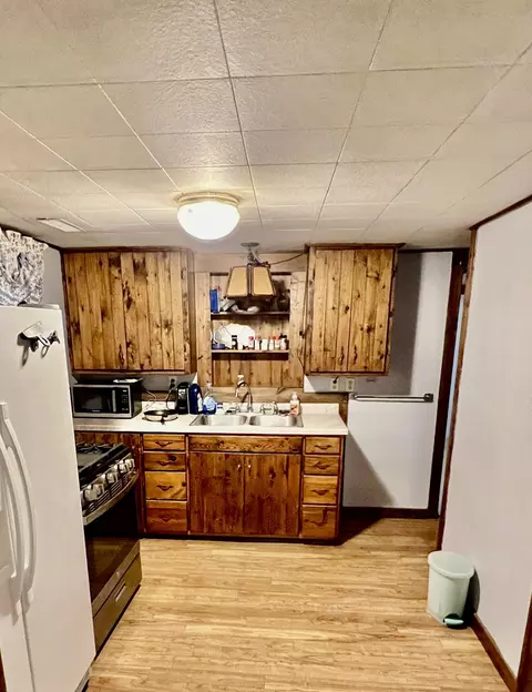 684 Fairview Dr, Columbus, IN 47201 photo 11