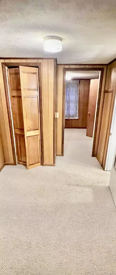 684 Fairview Dr, Columbus, IN 47201 photo 14