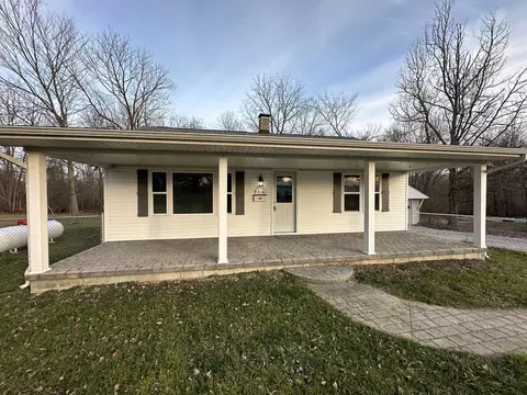 916 S Chicago Ave, Brazil, IN 47834