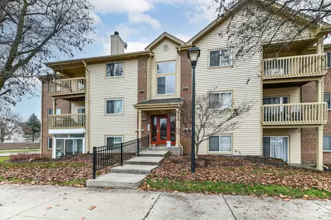 1055 Timber Creek Dr #10, Carmel, IN 46032