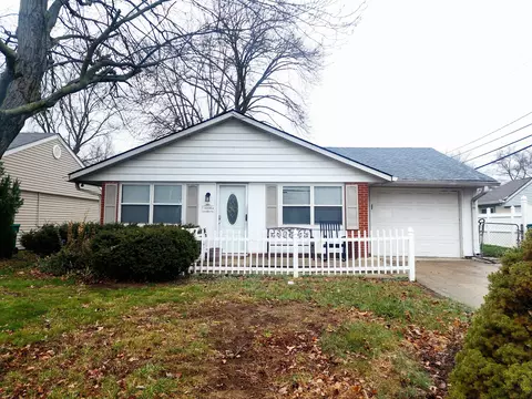 1008 Stanley Rd, Plainfield, IN 46168