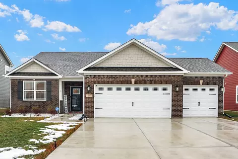 136 Carrick Glen Blvd, Pendleton, IN 46064