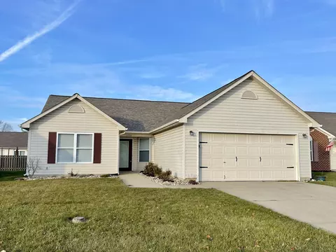 6396 Green Grass Ln, Whitestown, IN 46075
