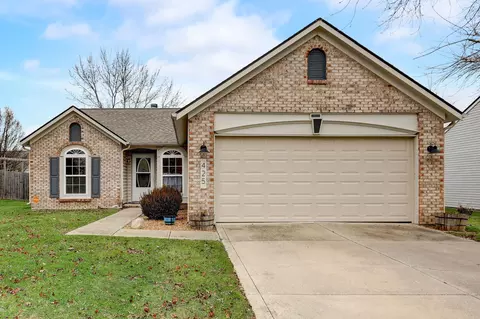 425 Paddlebrook Dr, Danville, IN 46122