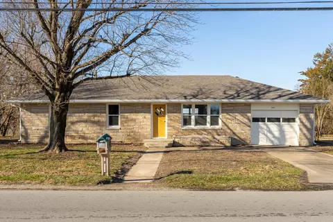 1810 Burton Ln, Martinsville, IN 46151