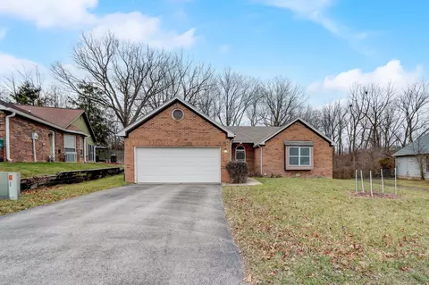 7562 Trophy Club Dr N, Indianapolis, IN 46214