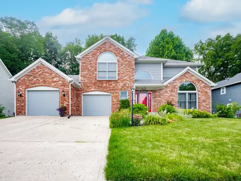 7629 Garrick St, Fishers, IN 46038