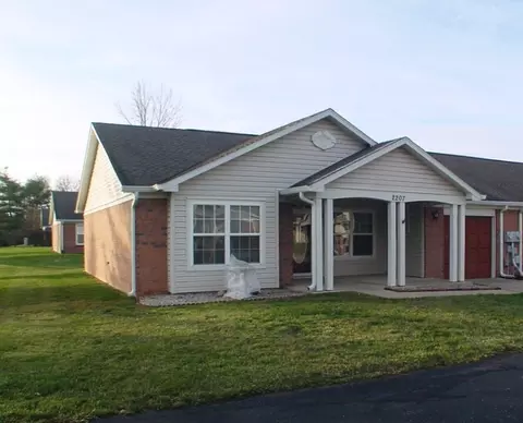 2207 Elm Leaf Ln, Indianapolis, IN 46229