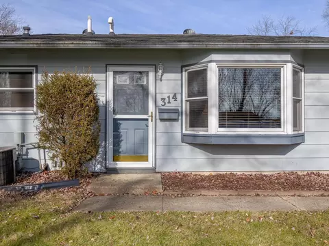 314 W Janet Dr, Brownsburg, IN 46112 photo 2
