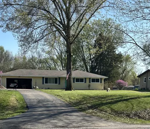 2373 W Us Highway 136 Hwy, Crawfordsville, IN 47933