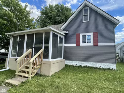 325 Howard St, Shelbyville, IN 46176