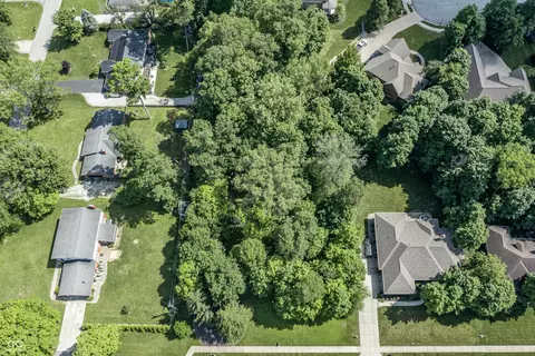 103 Hidden Glen Dr, Greenfield, IN 46140