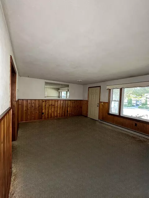 220 E Thompson St E, Greensburg, IN 47240