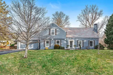 152 Fairway Dr, Indianapolis, IN 46260