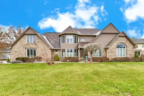 2181 Dockside Dr, Greenwood, IN 46143