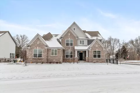 10223 Sand Run Ln, Fortville, IN 46040