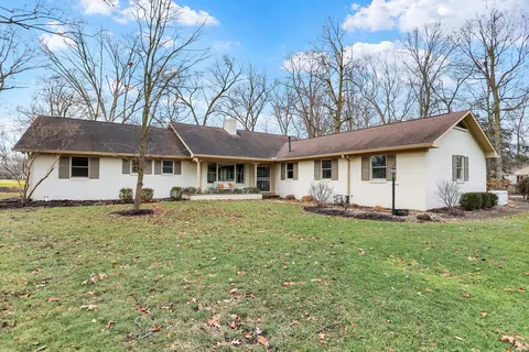 6380 Avalon Lane Dr E, Indianapolis, IN 46220