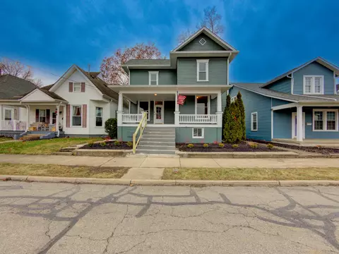 129 1st St, Shelbyville, IN 46176