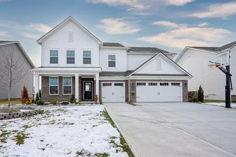 9297 Springbrook Dr, Pendleton, IN 46064