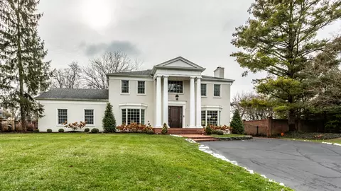 5005 Plantation Dr, Indianapolis, IN 46250
