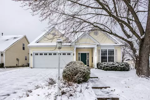 10304 Glenn Abbey Ln, Fishers, IN 46037