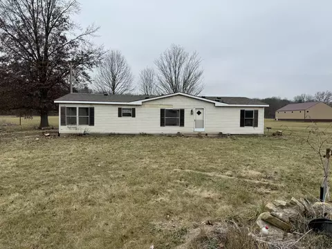 11261 S Mill St, Terre Haute, IN 47802