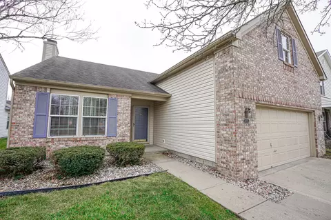 10717 Huntwick Dr, Indianapolis, IN 46231