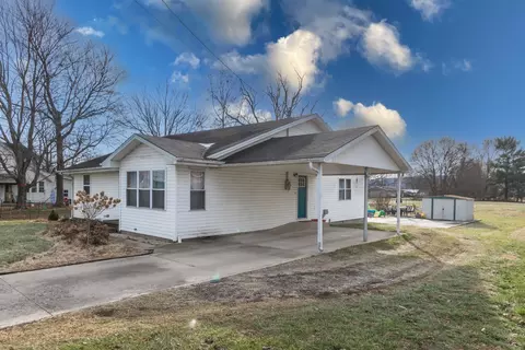 349 E Bridge St, Brownstown, IN 47220