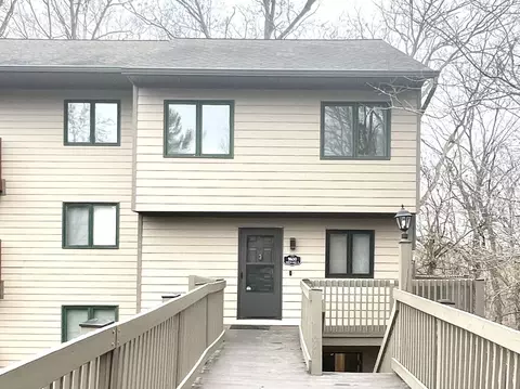 9600 S Lake Ridge Dr #158, Bloomington, IN 47401