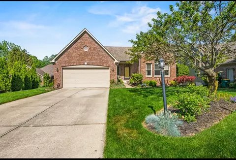 11932 Halla Pl, Fishers, IN 46038