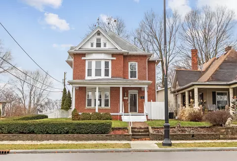 71 W High St, Mooresville, IN 46158